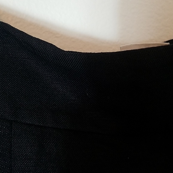 Ann Taylor Loft black andwhite flower prin… - Picture 7 of 8